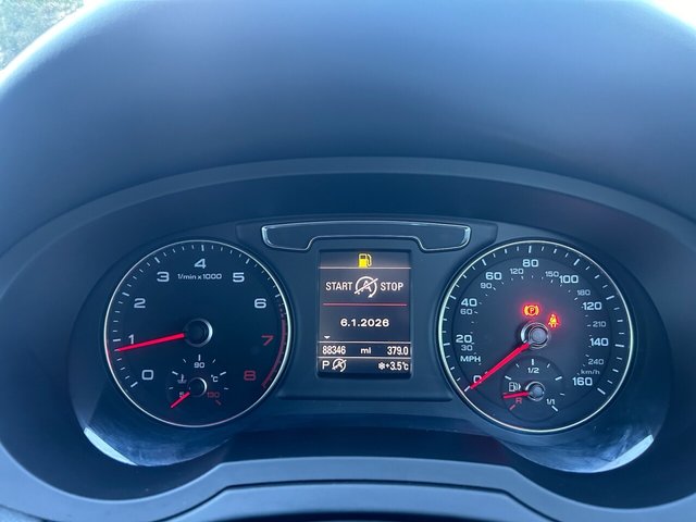 2016 AUDI Q3 - Photo 12