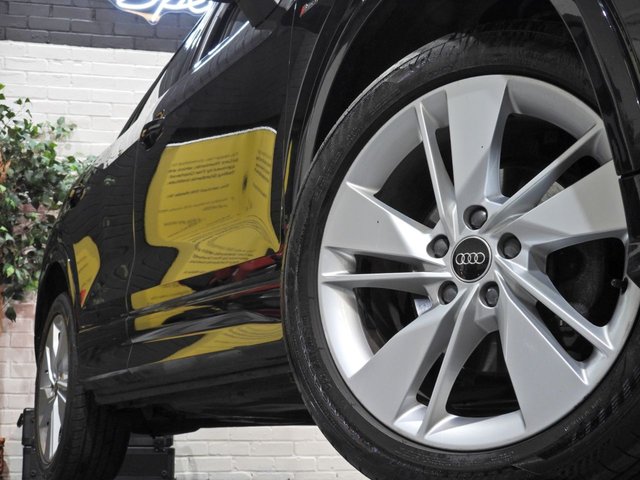 2022 Audi Q2 1L S Line 5dr - Photo 8