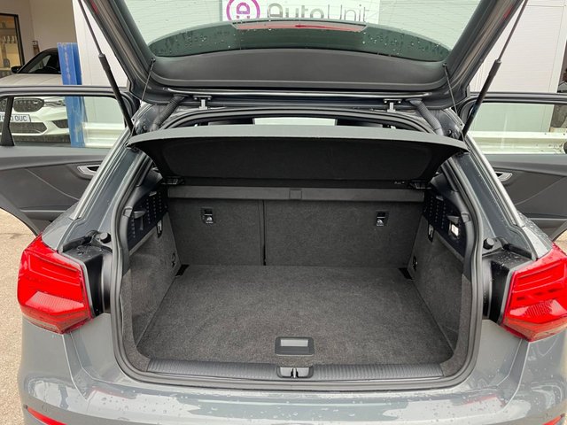 2018 AUDI Q2 - Photo 11