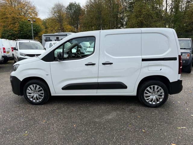 2022 PEUGEOT PARTNER 1.5 BlueHDi 1000 Professional Premium Standard Panel Van 5dr Diesel Manual SWB Euro 6 (100 bhp) - Photo 4