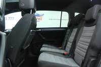 USED 2018 18 VOLKSWAGEN TOURAN 2.0 TDI R-Line MPV 5dr Diesel DSG Euro 6 (s/s) (190 ps) STUNNING WHITE SILVER !! 7 SEATER  !!