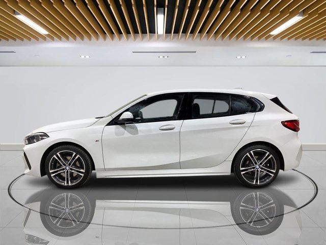 2021 BMW 1 Series 1.5L M Sport 5dr - Photo 4