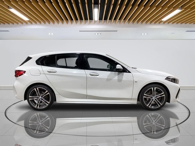 2021 BMW 1 Series 1.5L M Sport 5dr - Photo 9