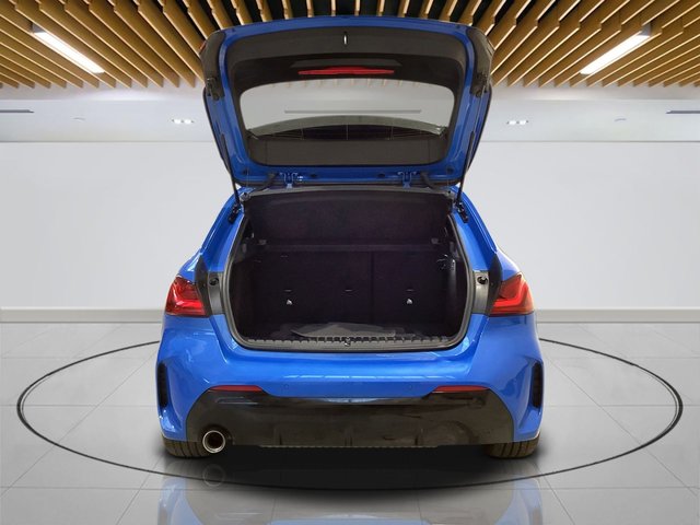 2023 BMW 1 Series 1.5L M Sport 5dr - Photo 9