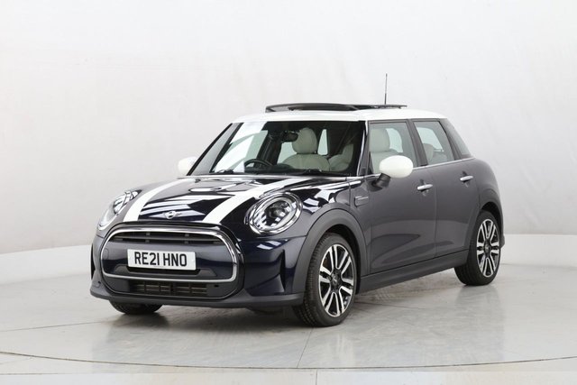 2021 MINI Hatch 1.5L Cooper Exclusive 5dr - Photo 7