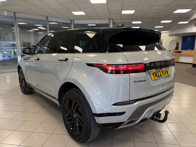 2022 Land Rover Range Rover Evoque 2L R-Dynamic S 5dr - Photo 4