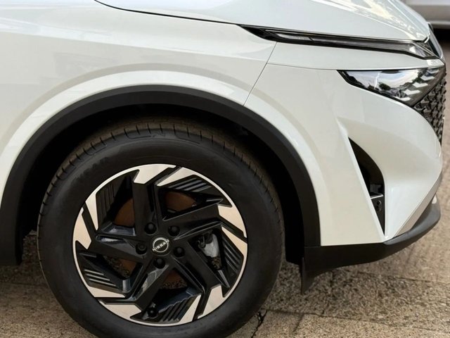 2025 NISSAN QASHQAI 1.3 DIG-T MHEV N-Connecta SUV 5dr Petrol Hybrid Manual Euro 6 (s/s) (140 ps) - Photo 2