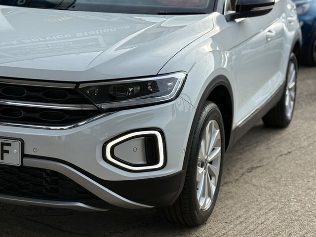 2022 VOLKSWAGEN T-ROC 1.5 TSI Style SUV 5dr Petrol Manual Euro 6 (s/s) (150 ps) - Photo 9