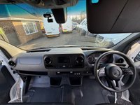 USED 2021 21 MERCEDES-BENZ SPRINTER Mercedes-Benz Sprinter 2.0 317 CDI Progressive Panel Van 5dr Diesel G-Tronic RWD L2 H2 Euro 6 (s/s) (170 ps) FREE DELIVERY FINANCE WARRANTY