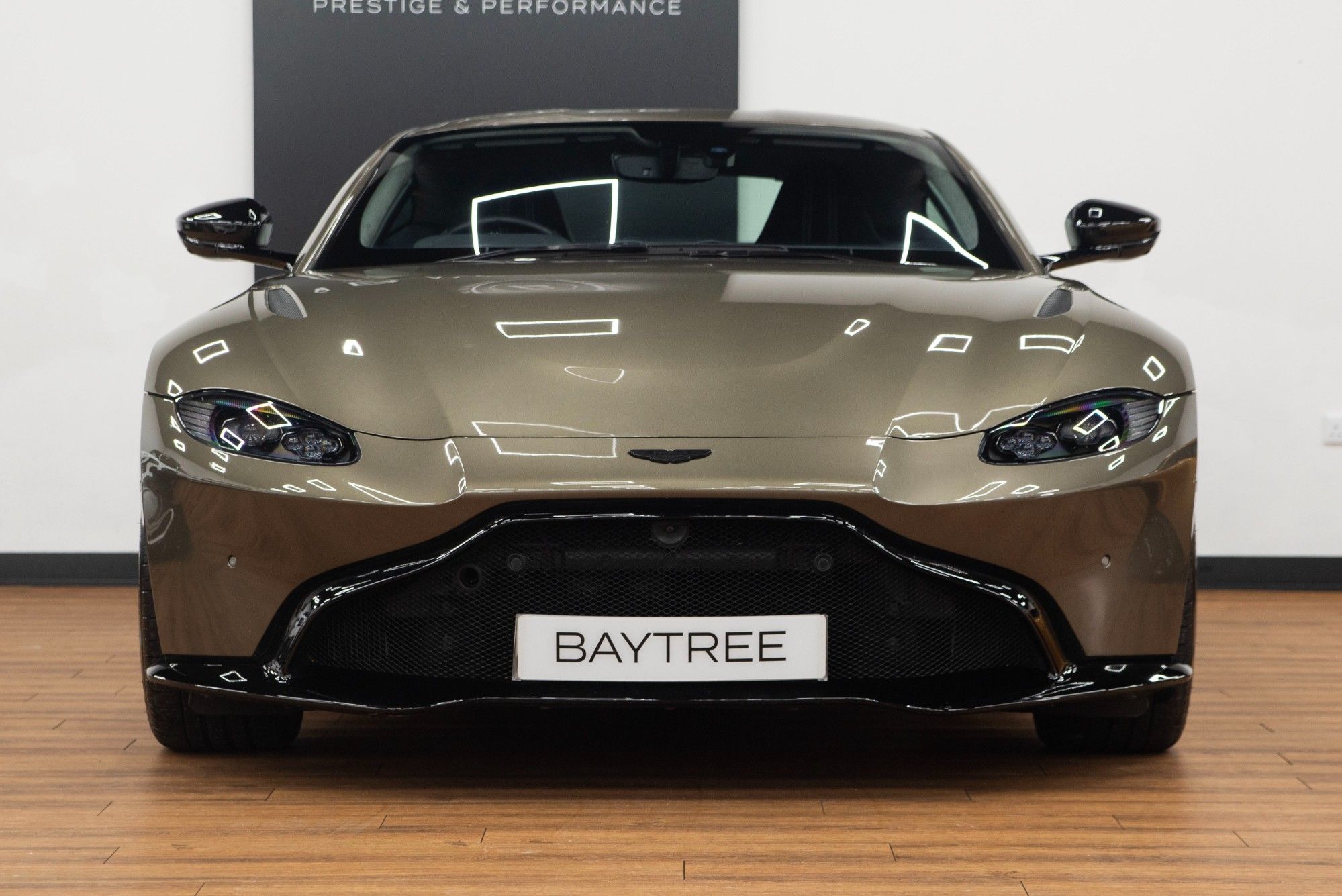USED 2022 71 ASTON MARTIN VANTAGE 4.0 V8 Coupe 2dr  