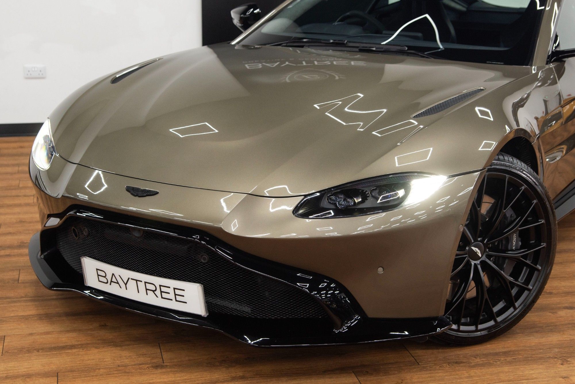USED 2022 71 ASTON MARTIN VANTAGE 4.0 V8 Coupe 2dr  