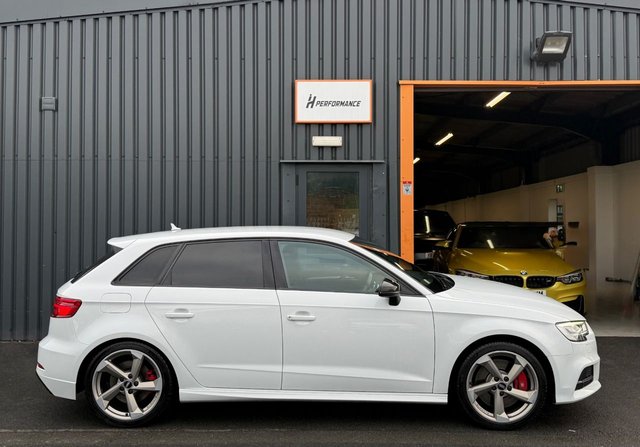 2018 AUDI S3 - Photo 6