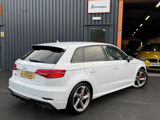 2018 AUDI S3 - Photo 9