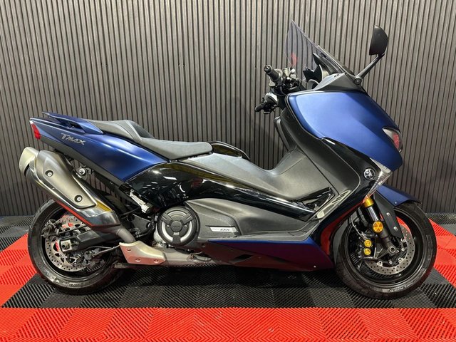 View our YAMAHA TMAX 530