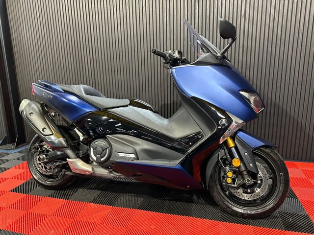 View our YAMAHA TMAX 530