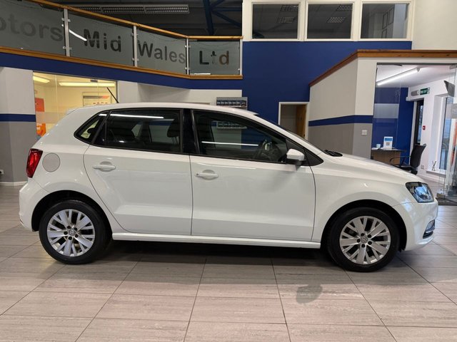 2016 Volkswagen Polo 1.2L Se 5dr - Photo 2