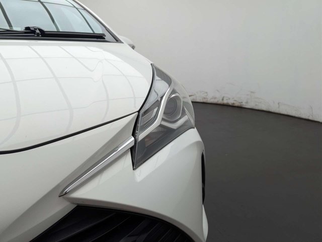 USED 2019 19 TOYOTA YARIS 1.5 VVT-i Icon Tech Hatchback 5dr Petrol CVT Euro 6 (111 ps) PARKING CAMERA+BLUETOOTH CLICK & COLLECT/ HOME DELIVERY