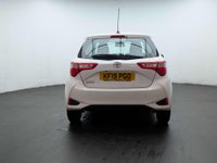 USED 2019 19 TOYOTA YARIS 1.5 VVT-i Icon Tech Hatchback 5dr Petrol CVT Euro 6 (111 ps) PARKING CAMERA+BLUETOOTH CLICK & COLLECT/ HOME DELIVERY