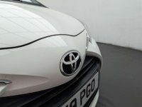 USED 2019 19 TOYOTA YARIS 1.5 VVT-i Icon Tech Hatchback 5dr Petrol CVT Euro 6 (111 ps) PARKING CAMERA+BLUETOOTH CLICK & COLLECT/ HOME DELIVERY