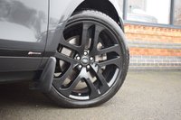 USED 2019 69 LAND ROVER RANGE ROVER EVOQUE 2.0 D240 R-Dynamic HSE SUV 5dr Diesel Auto 4WD Euro 6 (s/s) (240 ps) PAN ROOF / BLACK PACK / MATRIX
