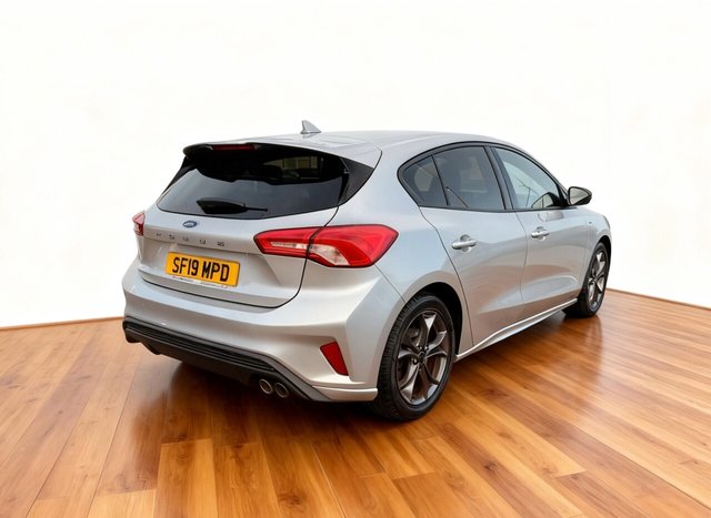 2019 FORD FOCUS - Photo 6