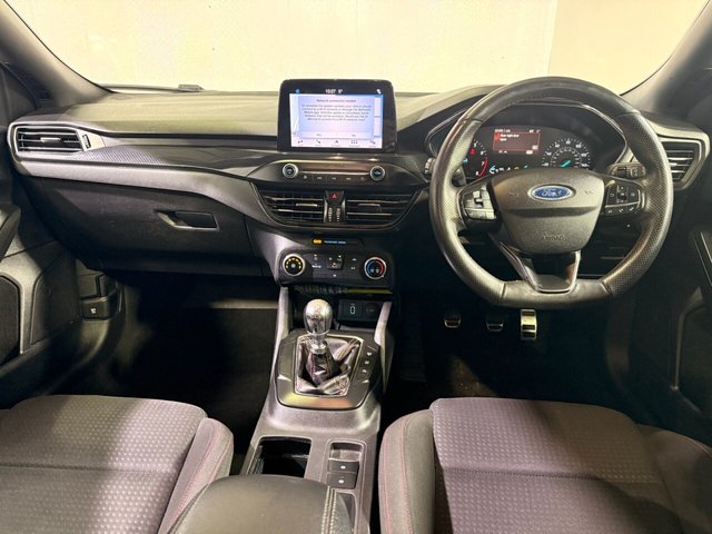 2019 FORD FOCUS - Photo 2