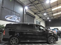 USED 2023 23 MERCEDES-BENZ V-CLASS 2.0 V300d AMG Line MPV 5dr Diesel G-Tronic+ Euro 6 (s/s) LWB (237 ps) 1 OWNER ONLY 41K SAT NAV VAT Q