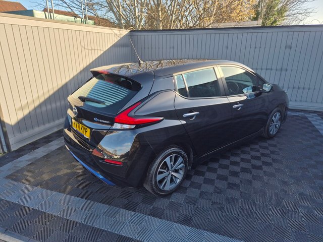 2021 NISSAN LEAF - Photo 12