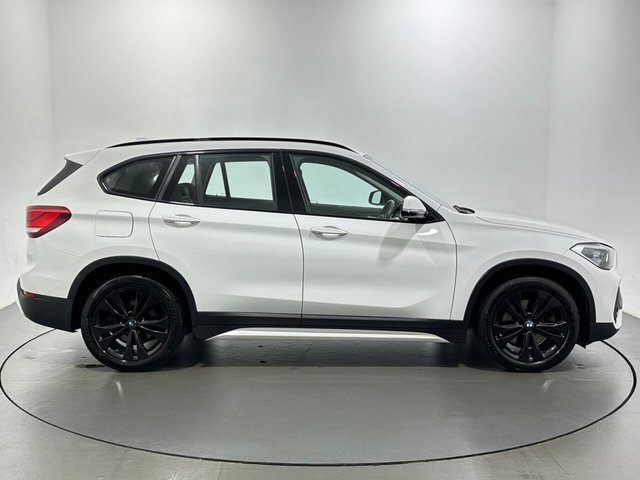 2021 BMW X1 - Photo 9