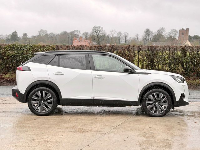 2021 Peugeot E-2008 - Photo 8