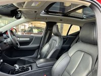 USED 2020 70 VOLVO XC40 2.0 B4 MHEV Inscription Pro SUV 5dr Petrol Hybrid Auto Euro 6 (s/s) (197 ps) FULL BLACK LEATHER TRIM  +  HEATED SEATS