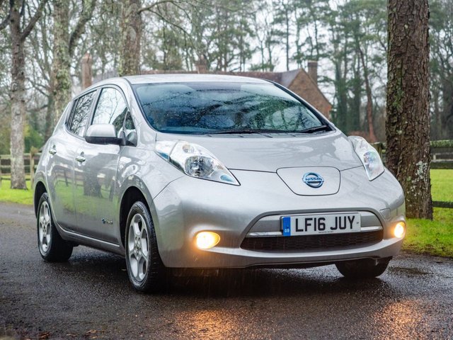 2016 NISSAN LEAF 30kWh Acenta Hatchback 5dr Electric Auto (109 bhp) - Photo 2