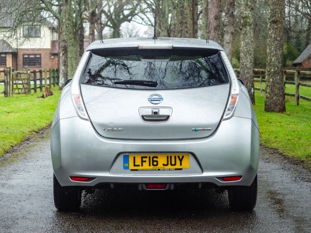 2016 NISSAN LEAF 30kWh Acenta Hatchback 5dr Electric Auto (109 bhp) - Photo 11