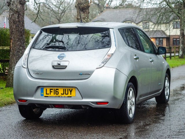 2016 NISSAN LEAF 30kWh Acenta Hatchback 5dr Electric Auto (109 bhp) - Photo 12