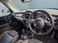 USED 2018 18 MINI HATCH 1.5 Cooper Hatchback 5dr Petrol Steptronic Euro 6 (s/s) (136 ps) Over &pound;7,000 Of Optional Extras!, Part Leather Interior, Satellite Navigation, Cruise Control, Rear Parking Sensors, Auto Wipers, Keyless Drive