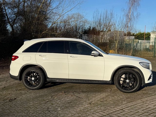2015 Mercedes-Benz Glc 2.1L Amg Line 5dr - Photo 4