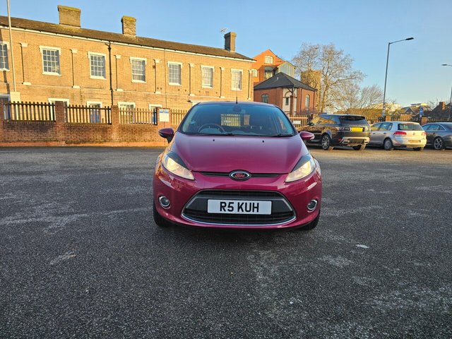 2010 Ford Fiesta 1.4L Titanium 5dr - Photo 3