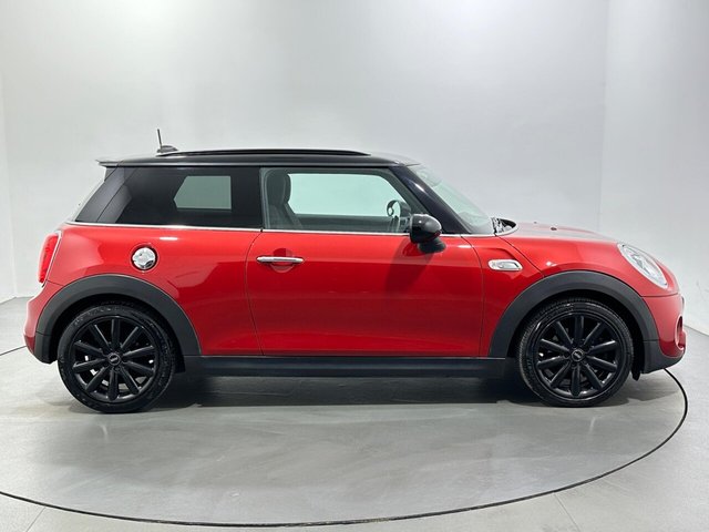 2018 MINI Hatch - Photo 9