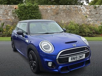 2019 MINI HATCH