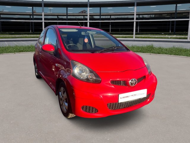 2012 Toyota Aygo 1.0 VVT-i Go Hatchback 3dr Petrol Manual Euro 5 (67 ps) photo