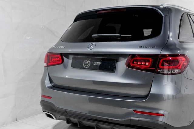 2022 Mercedes-Benz Glc 2L Amg Line 5dr - Photo 5