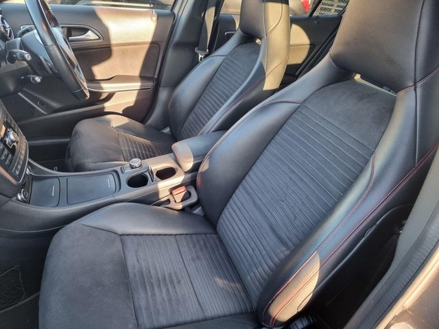 2014 MERCEDES-BENZ GLA 2.1 GLA220d AMG Line (Premium Plus) SUV 5dr Diesel 7G-DCT 4MATIC Euro 6 (s/s) (170 ps) - Photo 4