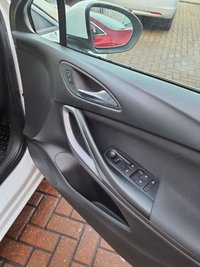 USED 2016 16 VAUXHALL ASTRA 1.6 CDTi ecoFLEX Design Hatchback 5dr Diesel Manual Euro 6 (s/s) (110 ps) GENUINE MILEAGE EU6