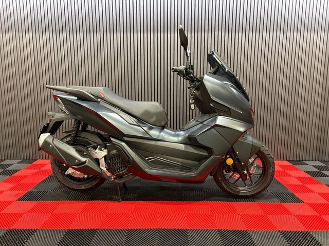 View our LEXMOTO D2