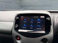 USED 2020 20 TOYOTA AYGO 1.0 VVT-i x-trend Funroof 5dr Petrol x-shift Euro 6 (71 ps) 