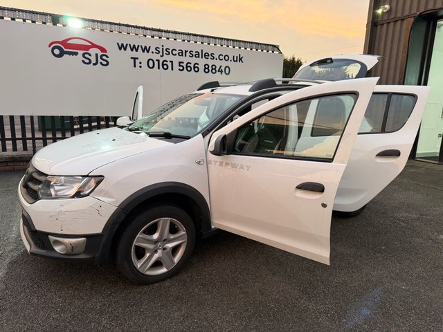 2014 DACIA SANDERO STEPWAY 0.9 TCe Ambiance Hatchback 5dr Petrol Manual Euro 5 (90 ps) - Photo 9