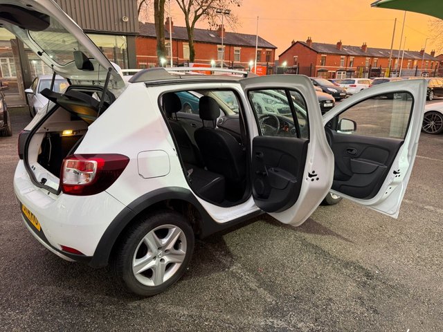 2014 DACIA SANDERO STEPWAY 0.9 TCe Ambiance Hatchback 5dr Petrol Manual Euro 5 (90 ps) - Photo 12