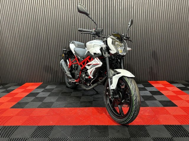 View our BENELLI BN 125