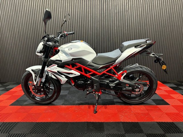 View our BENELLI BN 125
