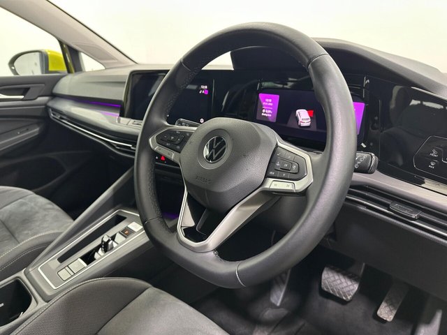 2020 Volkswagen Golf - Photo 10